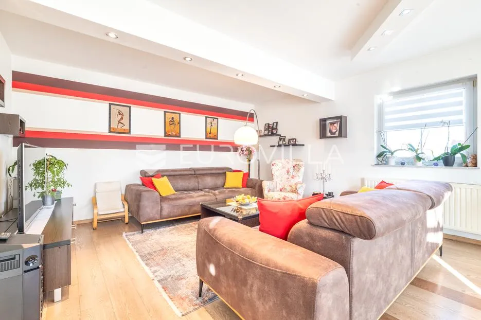 dugo selo, prekrasna samostojeća kuća 243 m² - slika 3