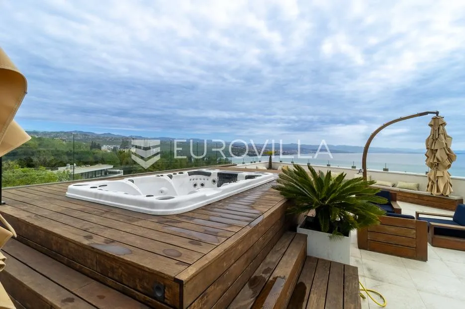 opatija, volosko, luksuzan penthaus 267 m², krovna terasa s jacuzzijem - slika 9