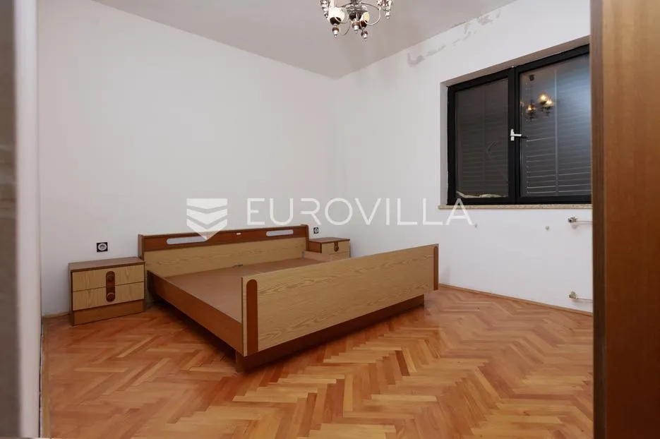rijeka, hosti, južno orijentiran stan 120 m² potkrovlje 150 m², pogled na more - slika 21