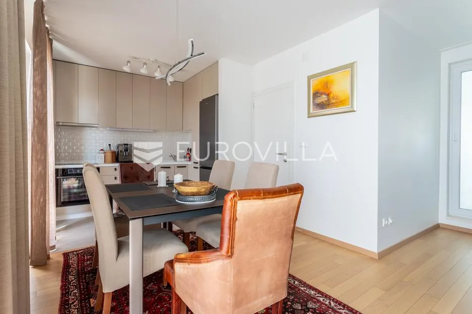 žnjan, moderan penthouse s prekrasnim pogledom na more - slika 3
