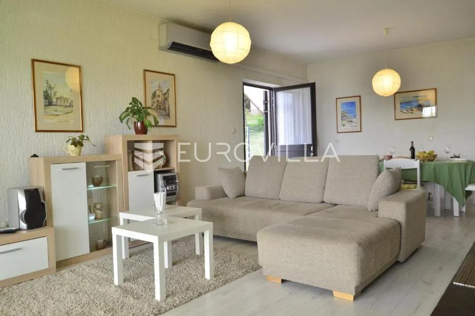 crikvenica, kuća s 8 apartmana i bazenom, 500 m od mora, izvrsna investicija - slika 2