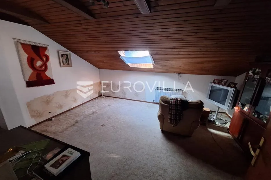 ozalj, kuća 365 m² s gospodarskom zgradom i poslovnim prostorom - slika 16