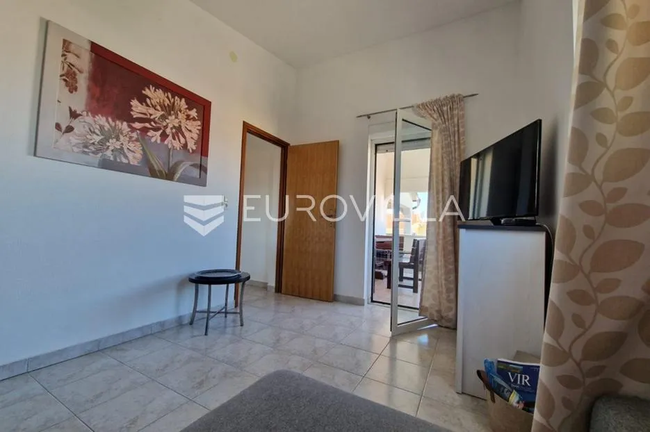 vir, 100m od mora, kuća s 4 apartmana i pogledom na more - slika 45