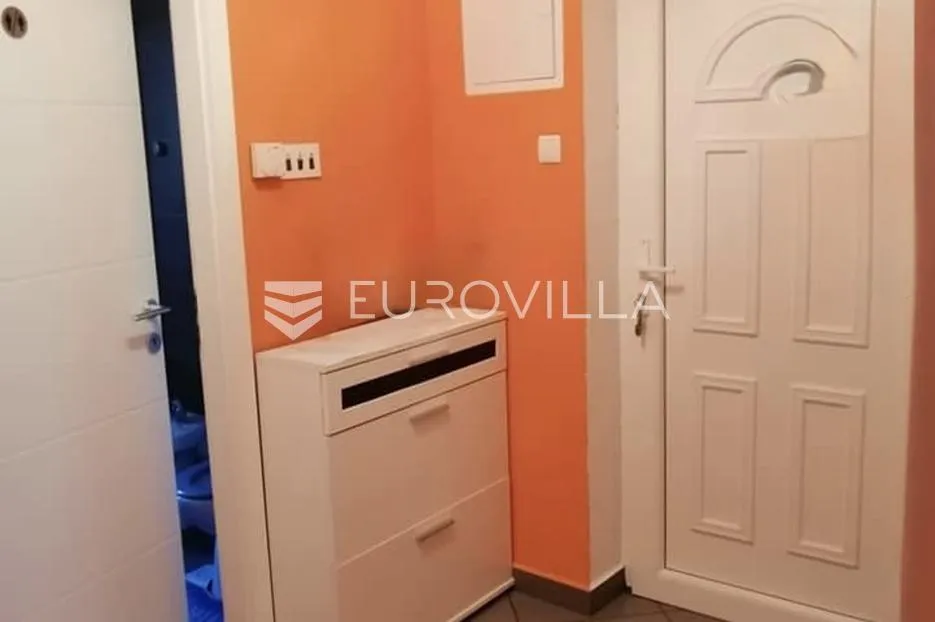 novi vinodolski, dvosoban stan 57 m², samo 150 m od mora, balkon, pogled - slika 7