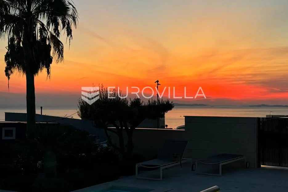 primošten resort, dvoetažni penthouse s panoramskim pogledom na more - slika 14