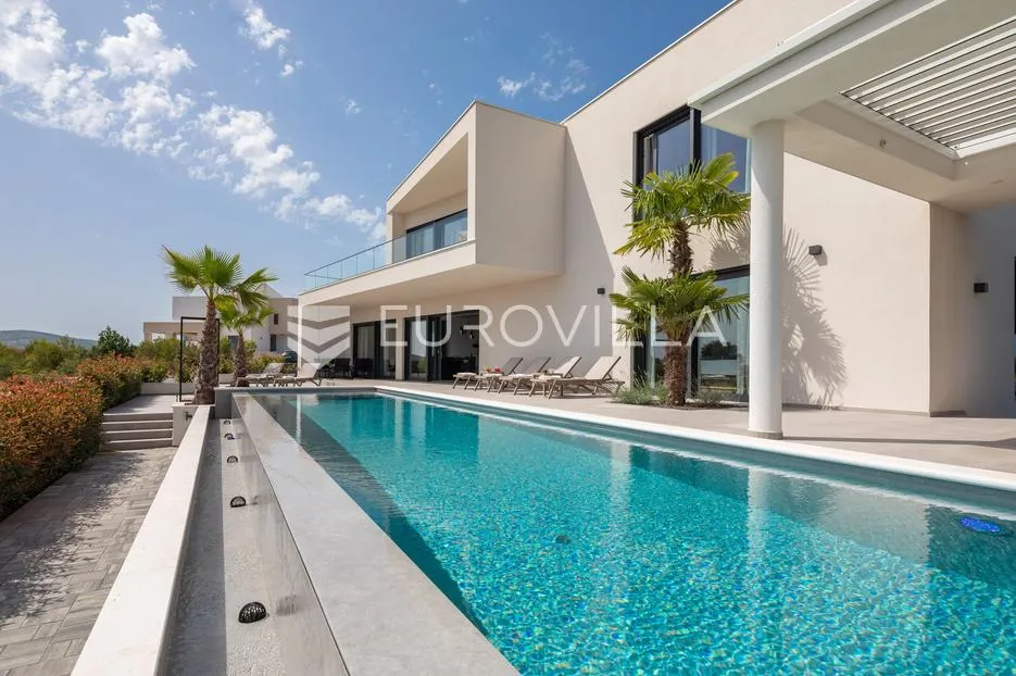 vodice, moderna vila s bazenom i pogledom na more, 332,92 m² - slika 53