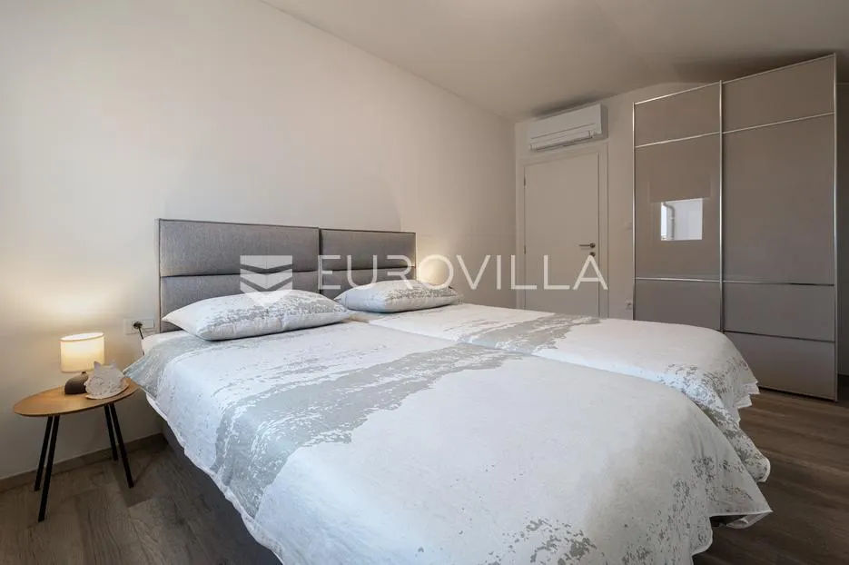 istra, sveti lovreč labinski, moderna vila s panoramskim pogledom na more - slika 17