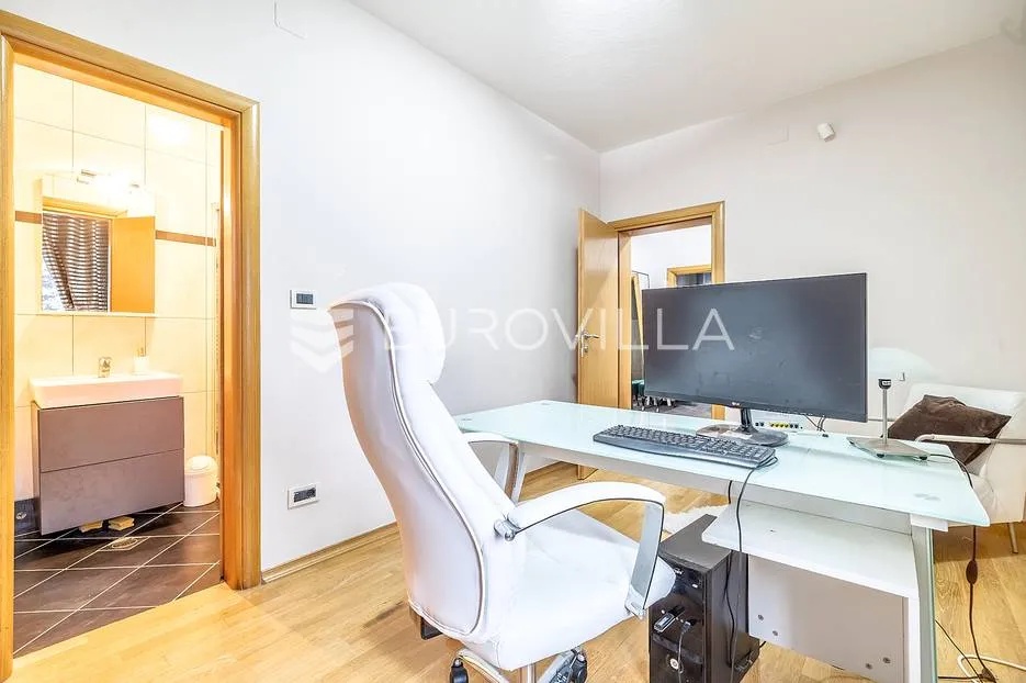 zagreb, remete, prekrasna obiteljska kuća 400 m² - slika 8
