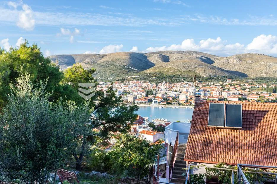 trogir, čiovo, građevinsko zemljište s pogledom na stari grad, ukupne površine 3.300 m² - slika 6