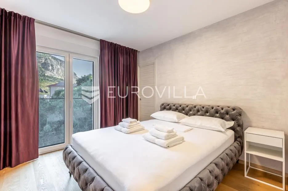 split, žrnovnica, vila s bazenom na mirnoj lokaciji - slika 12
