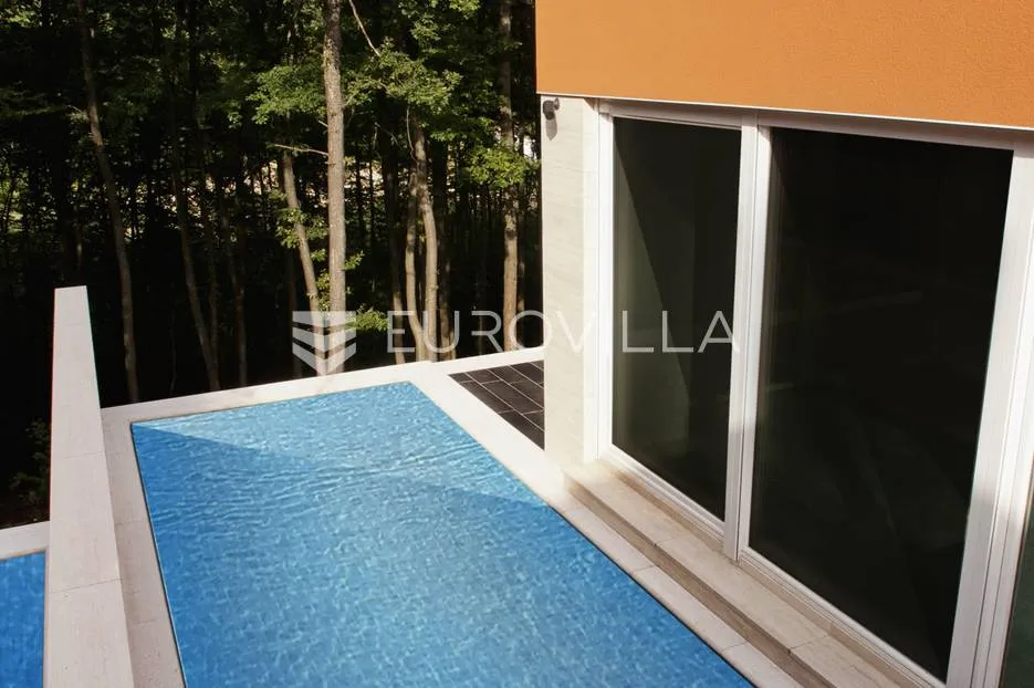 maksimir luksuzna obiteljska vila 600 m² - slika 37