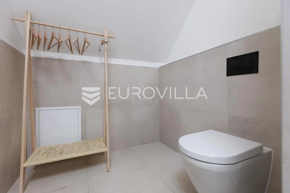 skrad, prekrasna novoizgrađena kuća 132 m², bazen - slika 24