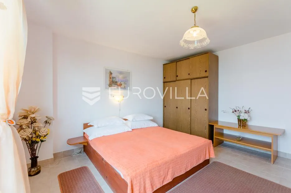 omiš, marušić, prekrasna apartmanska kuća - slika 16