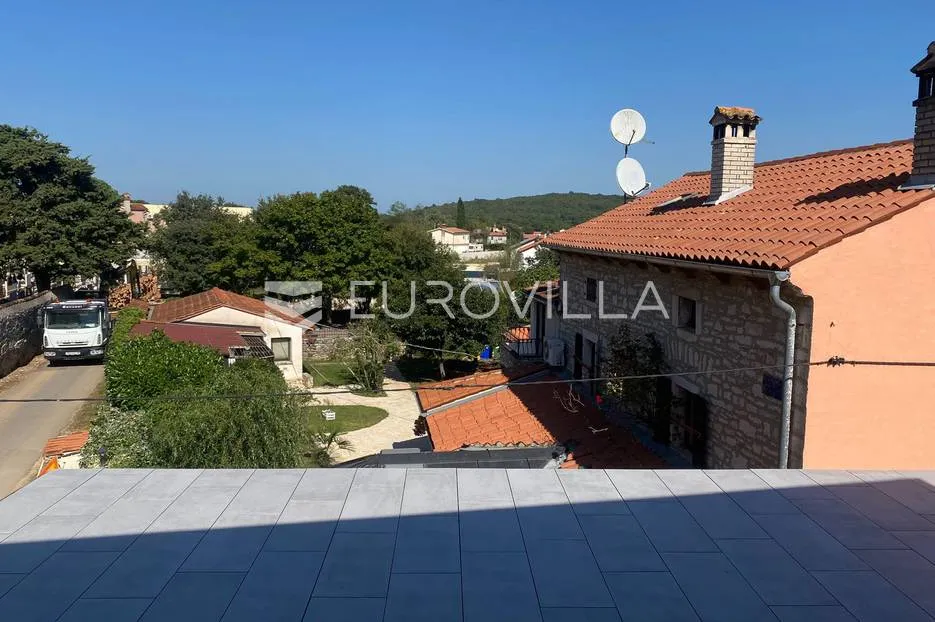 istra, rovinjsko selo, kuća u nizu od 90 m² u mirnom okruženju - slika 14