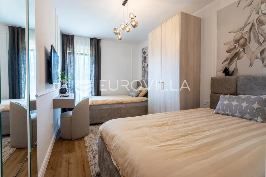 trogir, plano, moderna dizajnerska vila s bazenom - slika 26