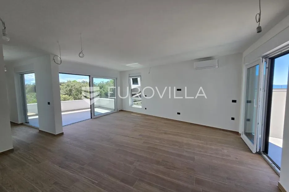 zadar, petrčane, penthouse s krovnom terasom i pogledom na more - slika 3