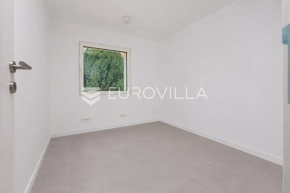 opatija privé, ekskluzivan četverosoban stan 139 m², bazen, teretana - slika 13