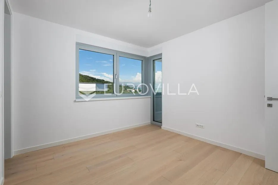 opatija, atraktivan trosoban stan nkp 111 m2 novogradnja - slika 9