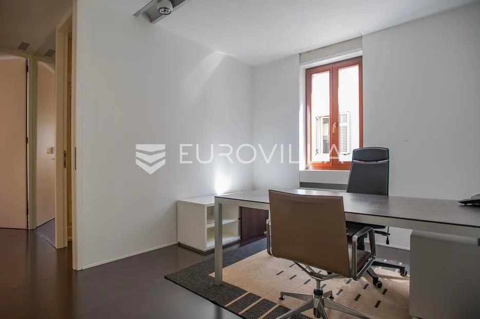 istra, rovinj, prostran poslovni 171 m2 prostor u centru grada - slika 22