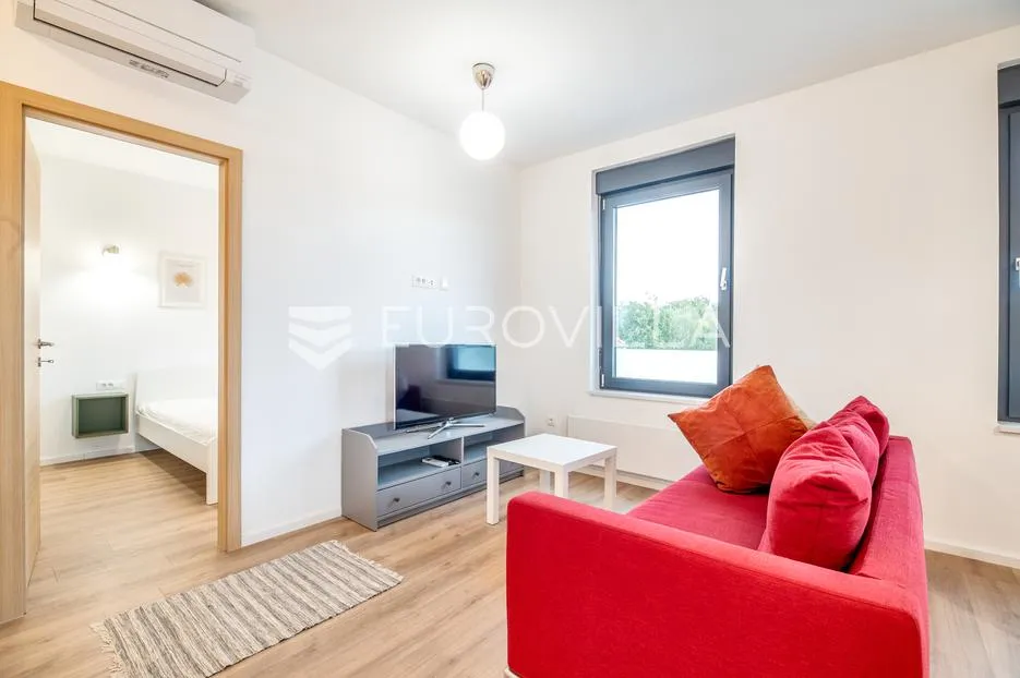 zagreb, sigečica prekrasan dvosoban penthouse 43 m² - slika 2