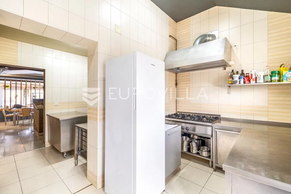 zaprešić, bistra, poslovni prostor, restoran s krušnom peći, 370 m² - slika 11