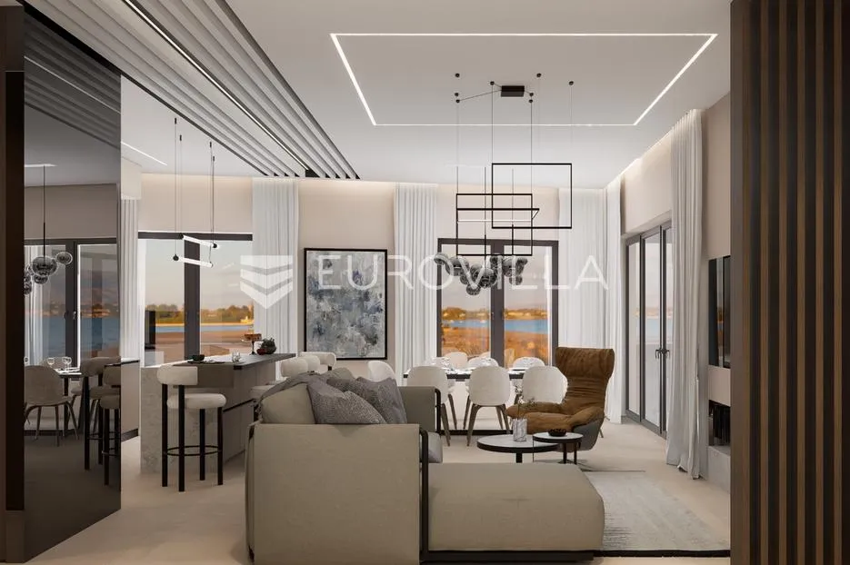 Istra, Rovinj, ekskluzivan penthouse s tri spavaće sobe s pogledom na more i garažom NKP 144m2