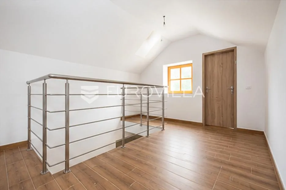 samobor, grdanjci, prostrana kuća 180 m² na zemljištu površine 2127 m² - slika 18