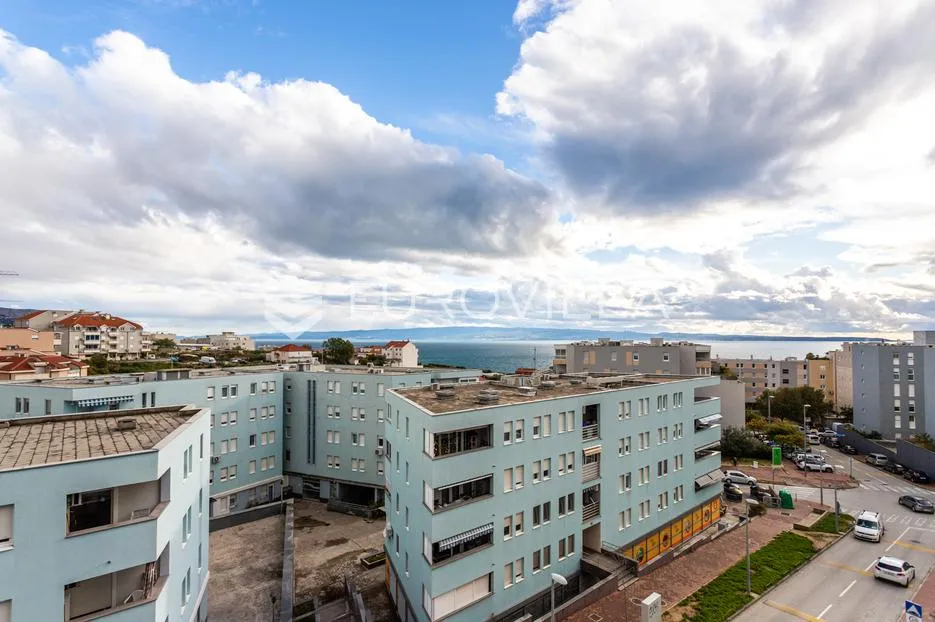 split, žnjan, prostran trosoban stan s pogledom, prvi najam - slika 18