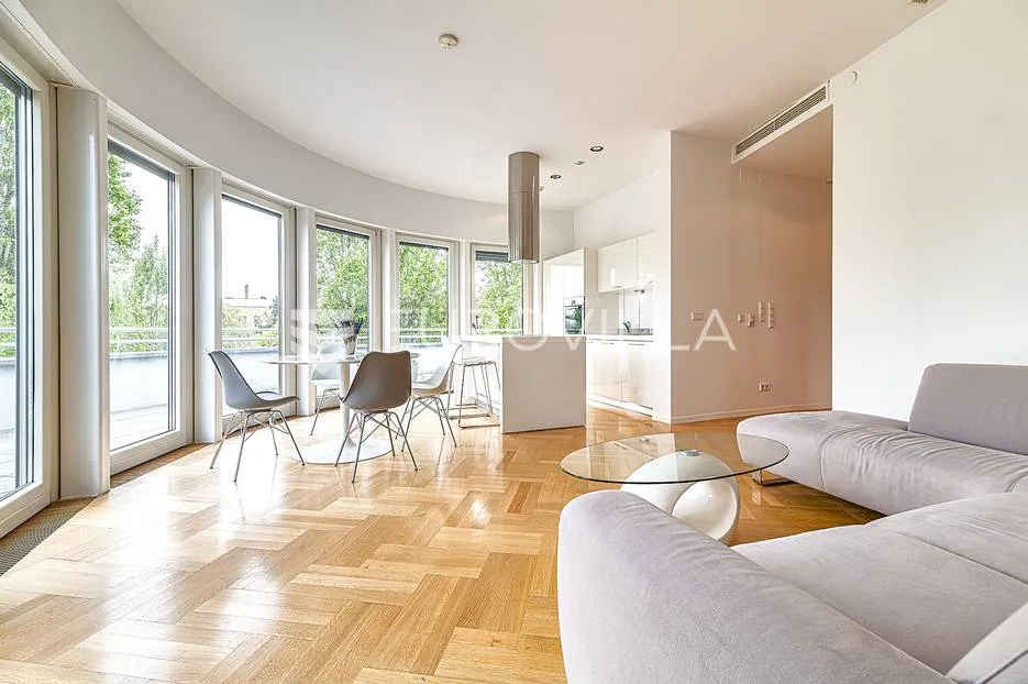 šalata, bijenička, luksuzan četverosoban penthouse - slika 1