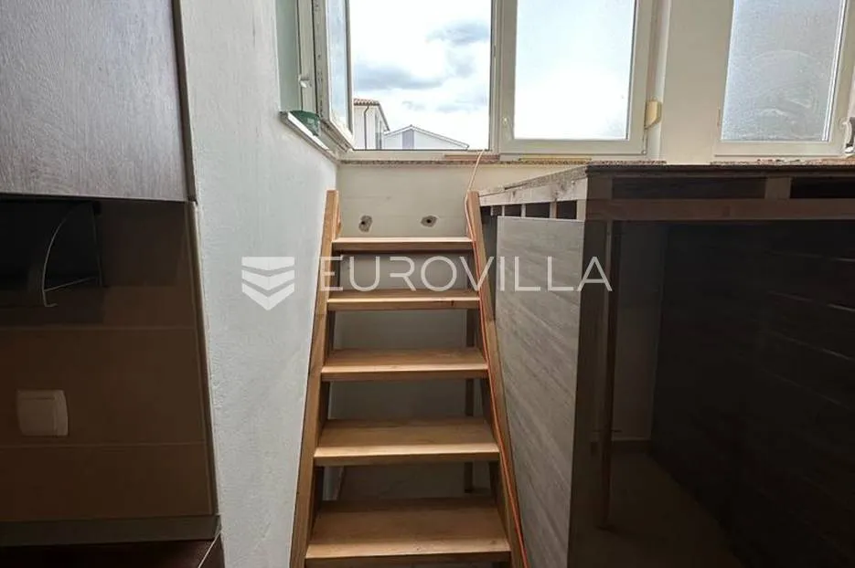 istra, barbariga, trosoban stan 50 m² u podrumskom dijelu stambene zgrade, pogled more - slika 13