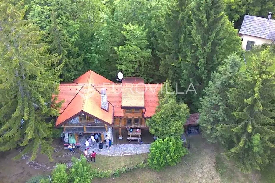 samobor, prekrasna obiteljska vikendica 152 m² na zemljištu 1.565 m² - slika 32