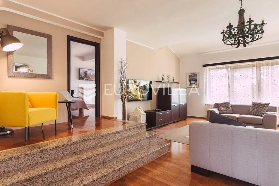 pula, veli vrh - prekrasna luksuzna i moderna kuća 347 m2 s bazenom 27 m2 - slika 26