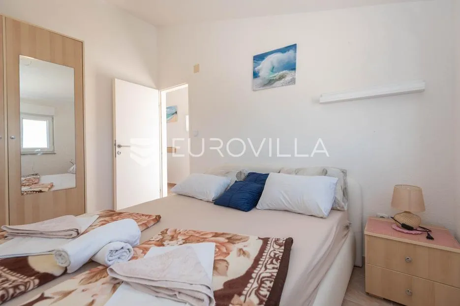 rogoznica, apartmanska kuća sa sedam stambenih jedinica, pogledom na more i rogoznicu - slika 20