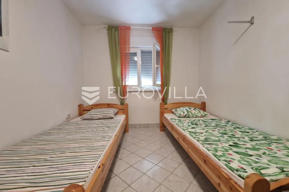 vir, samostojeća katnica s dva apartmana - slika 15