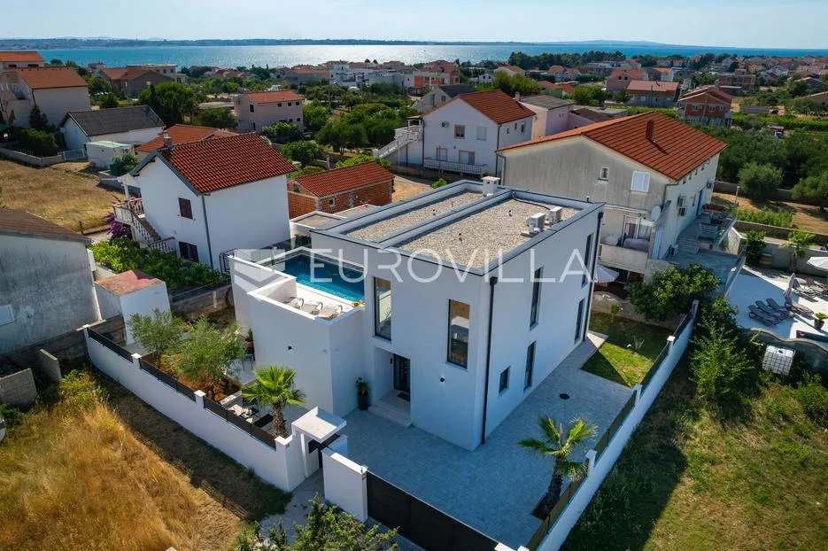 zadar, vrsi, predivna samostojeća novoizgrađena vila/kuća s bazenom - slika 52