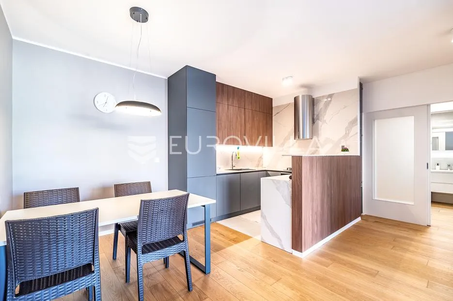 zagreb, maričićeva luksuzan trosoban stan 66 m² s garažom - slika 3