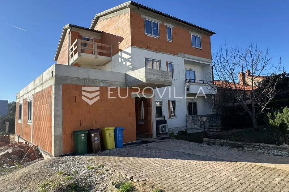 istra, pula, renoviran stan s dvije spavaće sobe i parkingom, 88 m² - slika 4