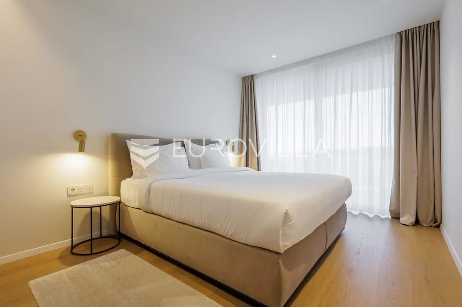 istra, savudrija, petram resort, prostrani dvosoban apartman 92 m² pogled na more, 1. kat - slika 3