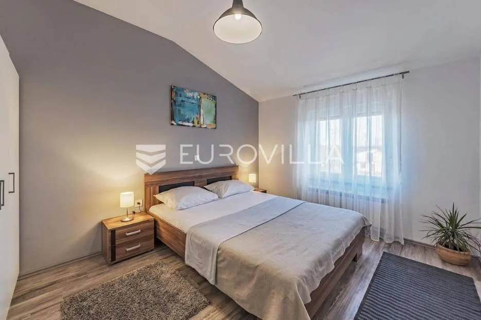 pula, apartmanska kuća na izoliranoj lokaciji - slika 13