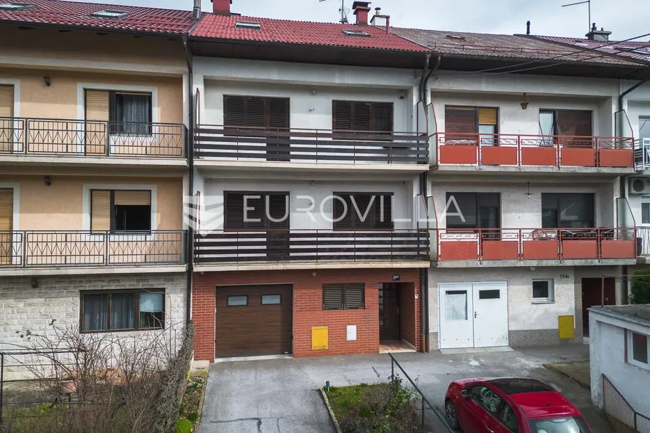 zagreb, mlinovi, odlična kuća u nizu s vrtom, garaža - slika 32
