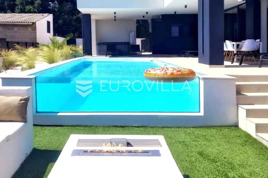zadar, kožino, moderna vila s bazenom i pogledom na more - slika 10