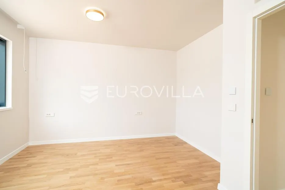 zadar, privlaka, luksuzni dvosoban stan 1. red do mora, 107,60 m² - slika 11