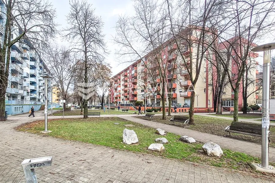 zagreb, oranice, špansko, šetalište 150. brigade hv, četverosoban, dvoetažan stan sa dvije lođe - slika 10
