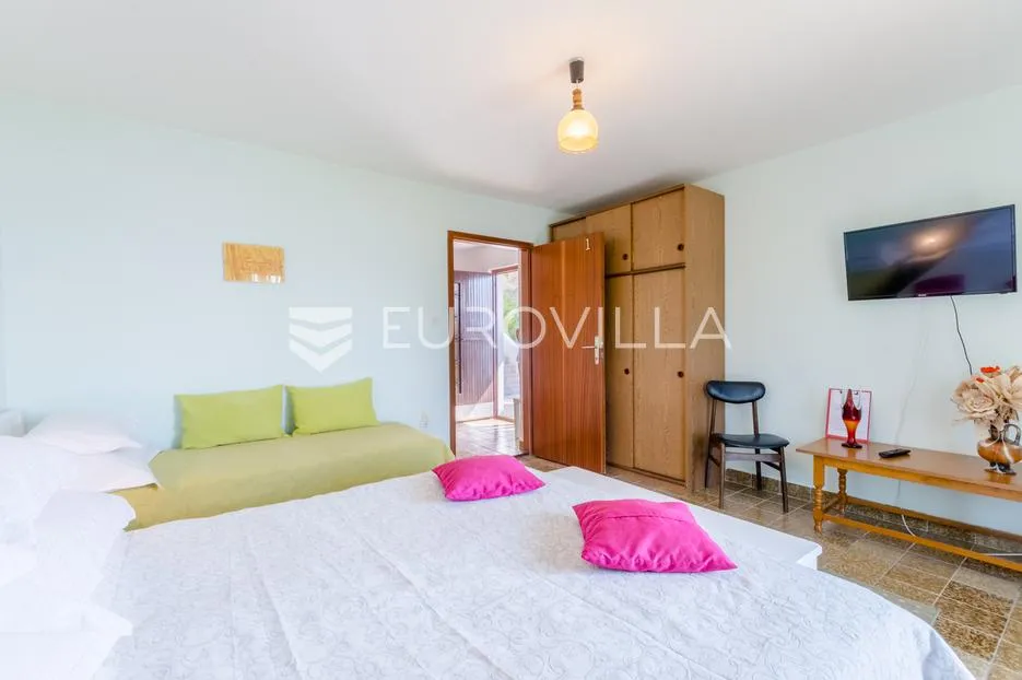 omiš, marušić, prekrasna apartmanska kuća - slika 25