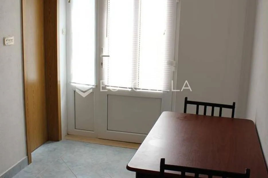 brač, splitska, apartmanska kuća s pogledom - slika 9