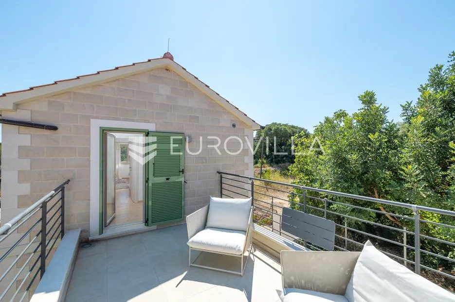 hvar, vrboska, predivna kamena vila u blizini mora - slika 24