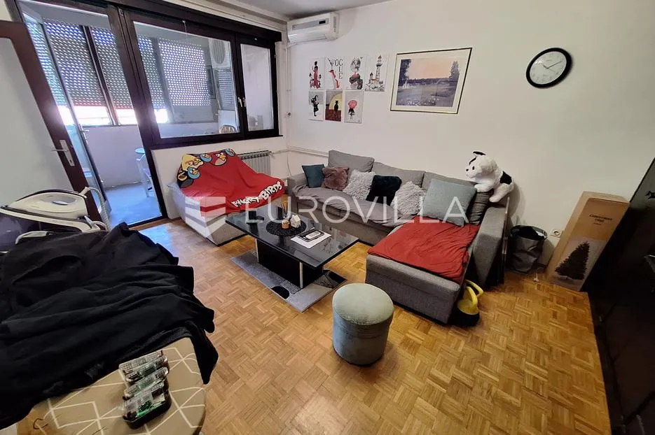 karlovac, novi centar, stan 58,50 m², odlična lokacija - slika 1