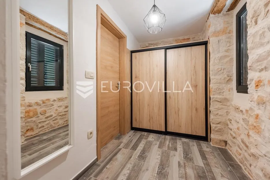 istra, umag, autentična istarska kamena kuća 260 m², okružena zelenilom, 1349 m² okućnice - slika 33