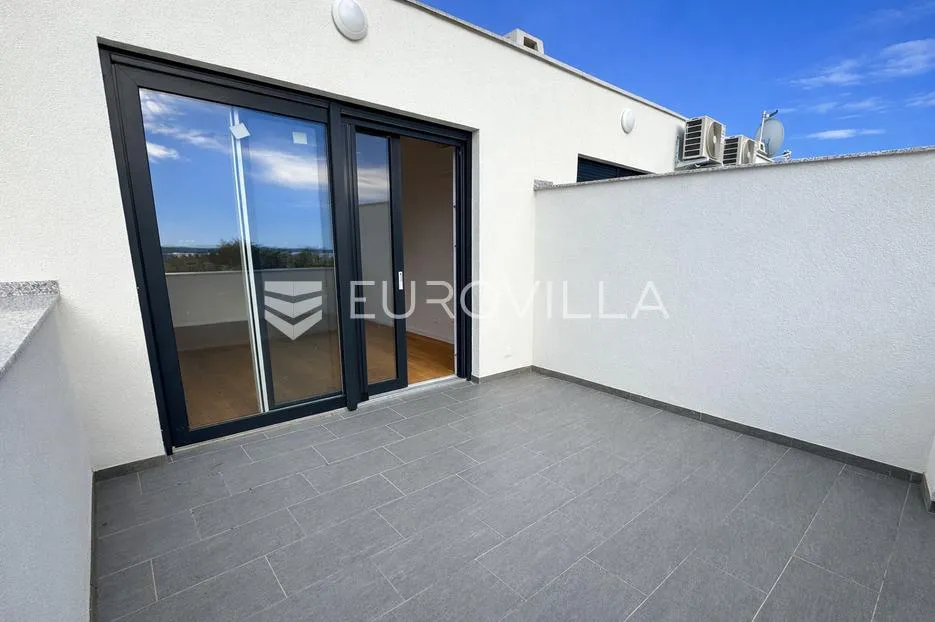 pag, povljana, dvoetažni stan s pogledom na more, 122,39 m² - slika 8