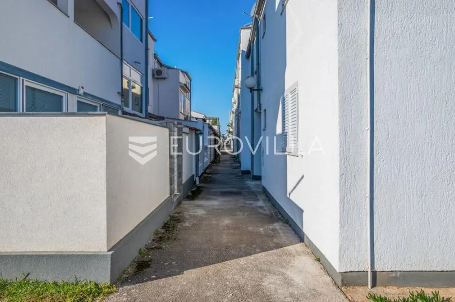 istra, barbariga, trosoban apartman 65 m² u apartmanskom naselju - slika 12